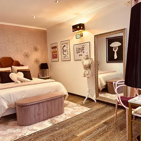 Lepois & 5 Etoiles Au Coeur De Nancy